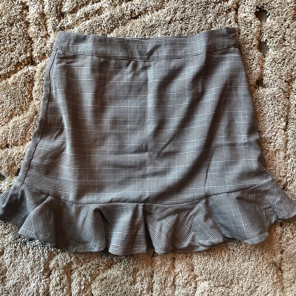 Forever21 Ruffle Mini Skirt